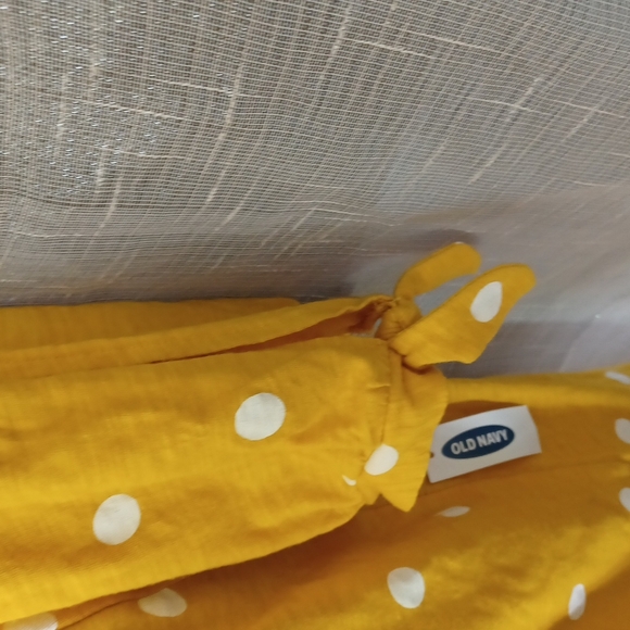 Old Navy Girls Yellow and White Polka Dot Blouse, off the shoulder,  tie sleeve - Picture 3 of 7
